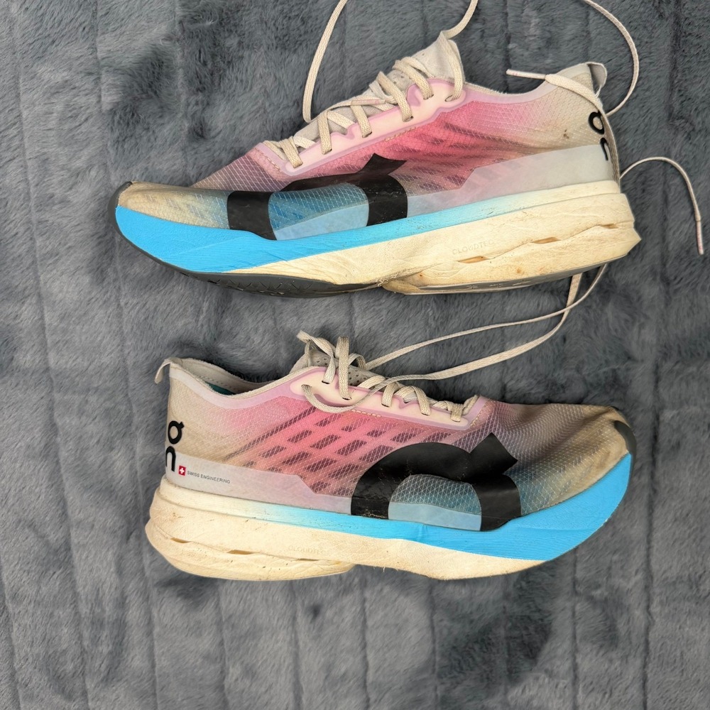 On Running Cloudboom Echo 3 Mens 7.5 Pink Blue White Carbon Road Racing Shoes